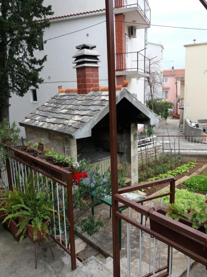 Viktoria Apartmán *